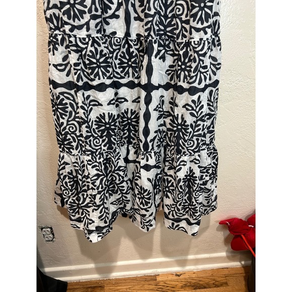 C&C California Womens Black White Floral Tile Tiered Maxi Dress Smocked Back M - Picture 3 of 5